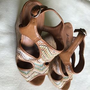 Lucky Brand Sz 8.5 M breaded Weaved Sandals